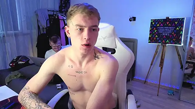 callmealexthx online show from March 31, 2026, 12:40 pm