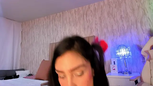 Emely florence  online show from February 14, 2026, 3:18 am