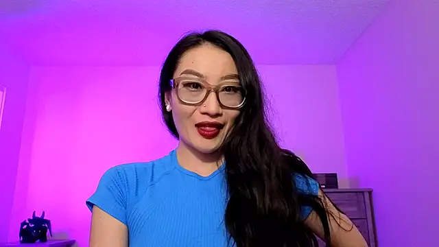 Aliciaz3 online show from October 10, 2025, 12:06 pm