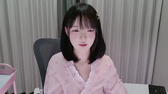 Snapshot of EnEn_xiaobao chatting on September 12, 2025, 2:06 pm EnEn xiaobao online show from September 12, 2025, 2:06 pm