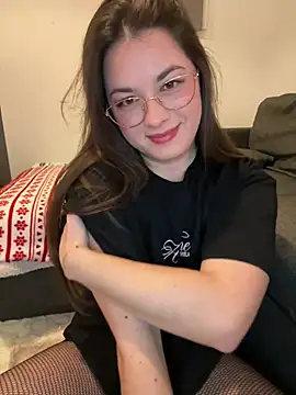 liloush   online show from February 18, 2026, 9:55 pm