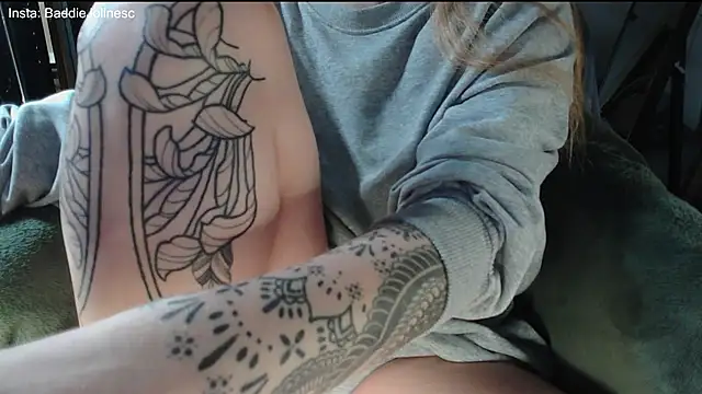 Snapshot of BaddieJoline chatting on October 7, 2025, 4:41 pm BaddieJoline online show from October 7, 2025, 4:41 pm