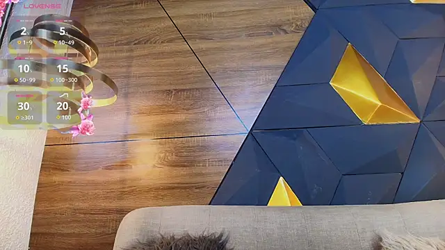 ly lulu online show from April 13, 2026, 11:14 am