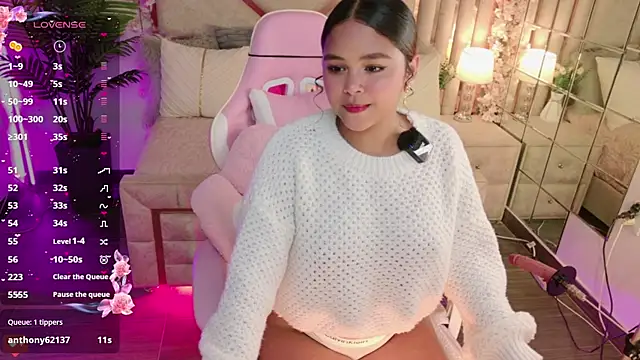 eimy 2 online show from November 11, 2025, 4:40 am