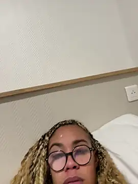 Snapshot of sexentrevoisin chatting on March 1, 2026, 1:05 am sexentrevoisin online show from March 1, 2026, 1:05 am