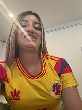  aitana 001 online show from June 17, 2026, 6:18 pm
