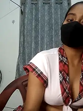 shrutee12 online show from November 4, 2025, 5:39 pm