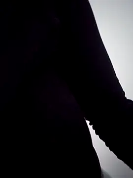 Miss Pompitas23 online show from October 15, 2025, 10:07 pm