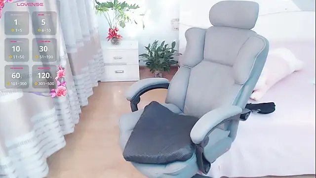 Snapshot of yaoyao-baby520 chatting on October 19, 2025, 1:58 pm yaoyao-baby520 online show from October 19, 2025, 1:58 pm