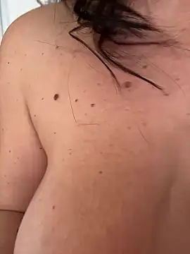 sabrinavogliosa online show from March 28, 2026, 5:52 am