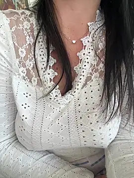 sabrinavogliosa online show from April 1, 2026, 1:23 pm