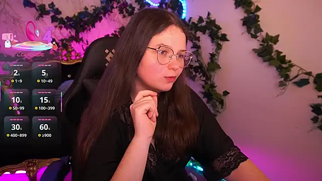 Snapshot of SophieDreamss chatting on November 5, 2025, 2:31 pm SophieDreamss online show from November 5, 2025, 2:31 pm