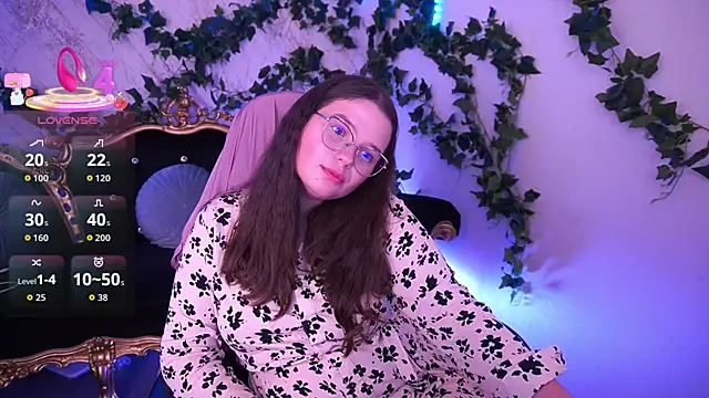 Snapshot of SophieDreamss chatting on October 31, 2025, 2:46 pm SophieDreamss online show from October 31, 2025, 2:46 pm