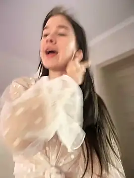 Marryme- online show from September 21, 2025, 1:49 pm