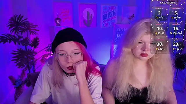 SakuraBliss online show from September 23, 2025, 5:53 pm