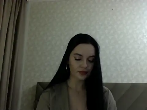 Lulii24 online show from October 31, 2025, 12:51 am