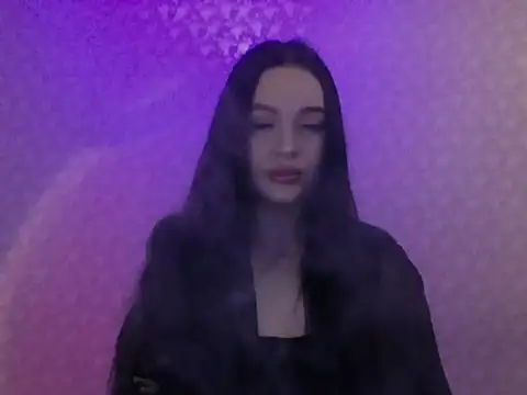 Snapshot of Lulii24 chatting on June 7, 2026, 10:48 pm Lulii24 online show from June 7, 2026, 10:48 pm