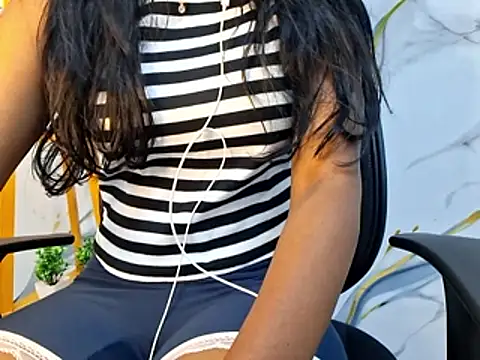 trending tamizhachii online show from February 14, 2026, 7:25 pm