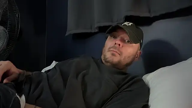 rough1985 online show from September 19, 2025, 5:55 am