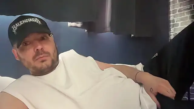 rough1985 online show from September 23, 2025, 4:58 pm