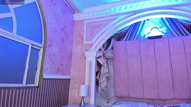 magnus serket online show from February 10, 2026, 11:42 am