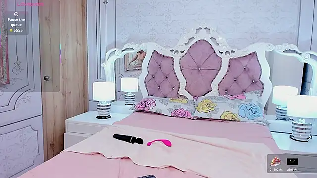 Sofi naughty18 online show from October 12, 2025, 1:18 am