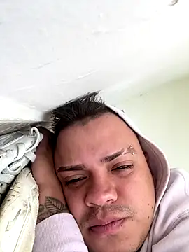 Snapshot of Teo_Vanegas chatting on November 8, 2025, 2:42 pm Teo Vanegas online show from November 8, 2025, 2:42 pm