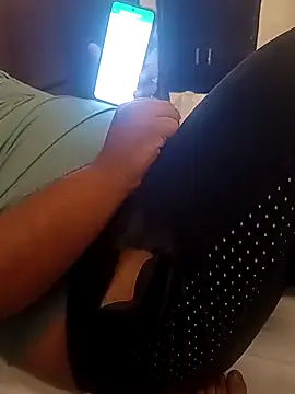 Snapshot of lust_lovee chatting on November 9, 2025, 1:37 pm lust lovee online show from November 9, 2025, 1:37 pm