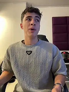 Snapshot of AdrianRinaldi chatting on February 7, 2026, 8:06 pm AdrianRinaldi online show from February 7, 2026, 8:06 pm