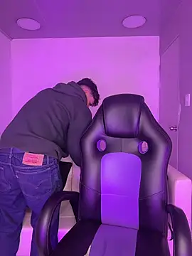 Snapshot of AdrianRinaldi chatting on February 10, 2026, 8:19 pm AdrianRinaldi online show from February 10, 2026, 8:19 pm