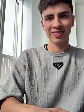 Snapshot of AdrianRinaldi chatting on October 20, 2025, 8:31 pm AdrianRinaldi online show from October 20, 2025, 8:31 pm