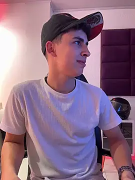 Snapshot of AdrianRinaldi chatting on February 6, 2026, 8:05 pm AdrianRinaldi online show from February 6, 2026, 8:05 pm