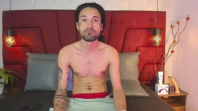 Hisoka 011 online show from October 28, 2025, 7:46 pm