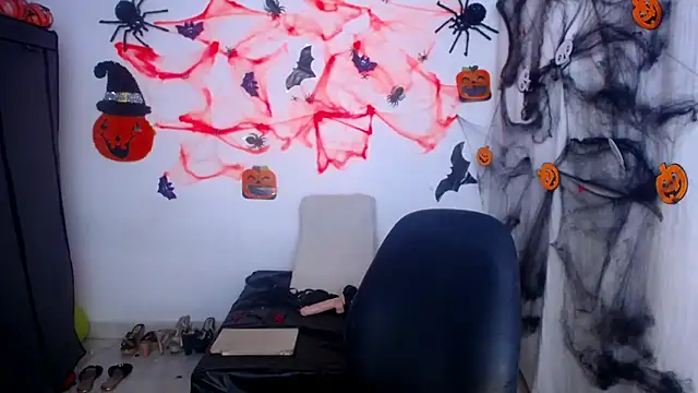 ValeriaHairy online show from October 13, 2025, 2:02 am