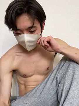 Yuma0718 online show from February 11, 2026, 6:46 am