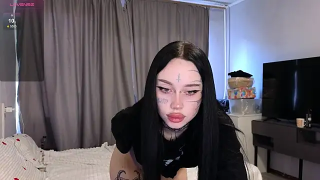 Somniyaa online show from March 22, 2026, 1:56 pm