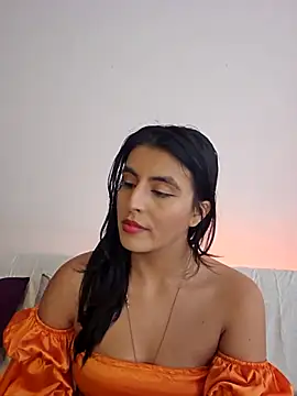 AliishaPss online show from March 3, 2026, 6:15 pm