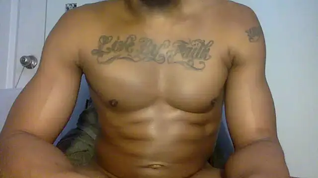 sexxycloudymuscle4u online show from October 4, 2025, 4:25 am