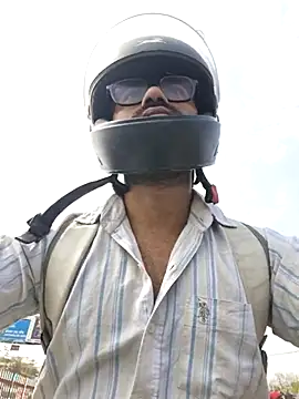 Snapshot of YoursThickDick chatting on February 27, 2026, 6:02 am YoursThickDick online show from February 27, 2026, 6:02 am