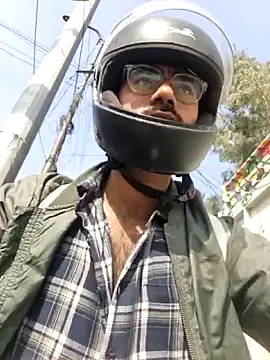 Snapshot of YoursThickDick chatting on February 2, 2026, 6:01 am YoursThickDick online show from February 2, 2026, 6:01 am