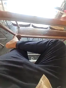 YoursThickDick online show from April 12, 2026, 9:01 am