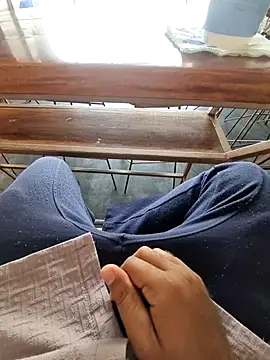 YoursThickDick online show from March 15, 2026, 9:27 am