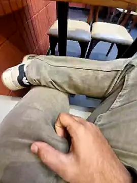 YoursThickDick online show from December 19, 2025, 9:33 am