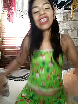 Snapshot of Aley_2025 chatting on December 1, 2025, 3:46 pm Aley 2025 online show from December 1, 2025, 3:46 pm