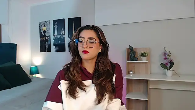 madame lottie online show from September 16, 2025, 12:28 pm
