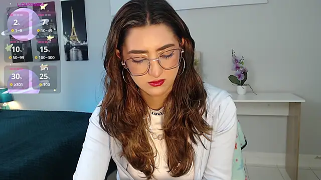 madame lottie online show from September 20, 2025, 12:32 pm