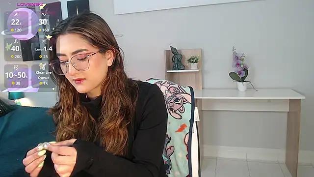 madame lottie online show from September 23, 2025, 12:34 pm