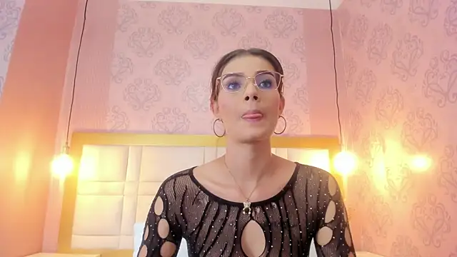 isabella-hot28 online show from October 4, 2025, 3:13 pm