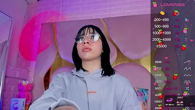 Snapshot of Niina_Sissy chatting on February 25, 2026, 4:23 am Niina Sissy online show from February 25, 2026, 4:23 am