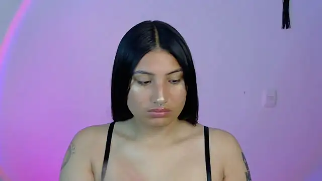 Snapshot of Linda_andrew chatting on March 2, 2026, 4:14 pm Linda andrew online show from March 2, 2026, 4:14 pm